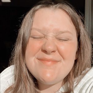 Meet your Posher, Anabel